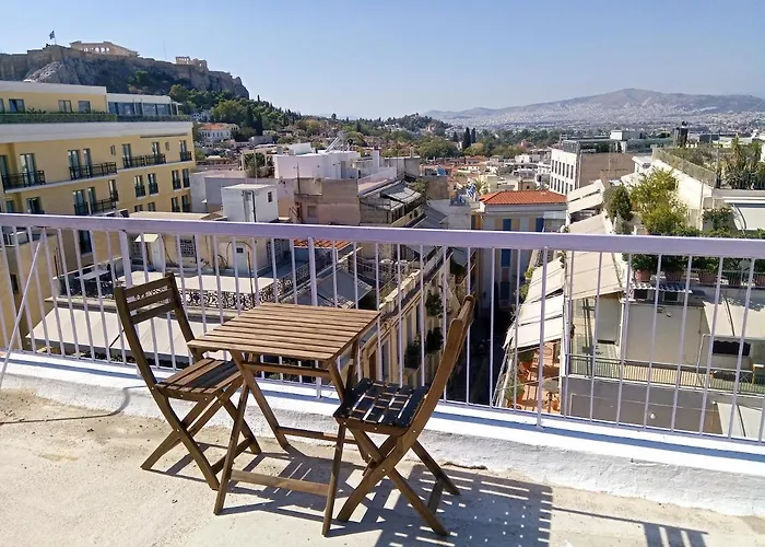 Unique Location With Rooftop View